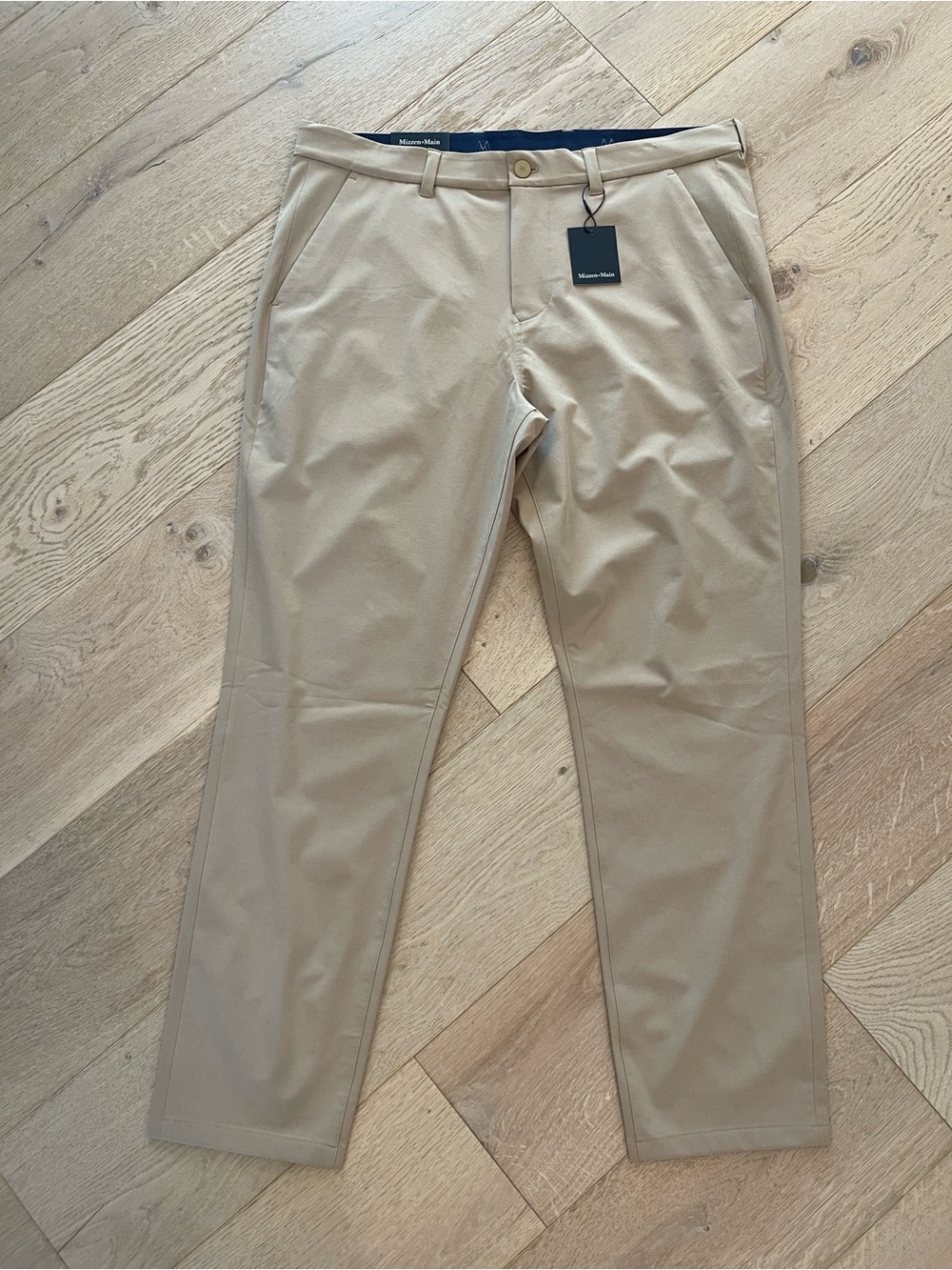 Mizzen+Main Helmsman Slim Khaki Chinos in Light Tan 36X30